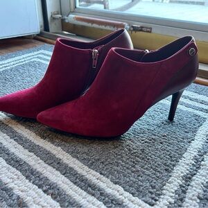 Calvin Klein Burgundy Suede Pointed-Toe Ankle Booties, NWOT, sz 8.5
